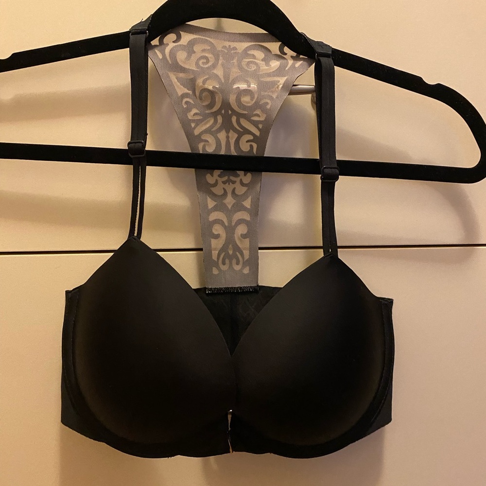 NEW w/out Victoria’s Secret bra